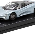 1:64 Scale McLaren Speedtail Speedtail Silver Hypercar League Collection No.13