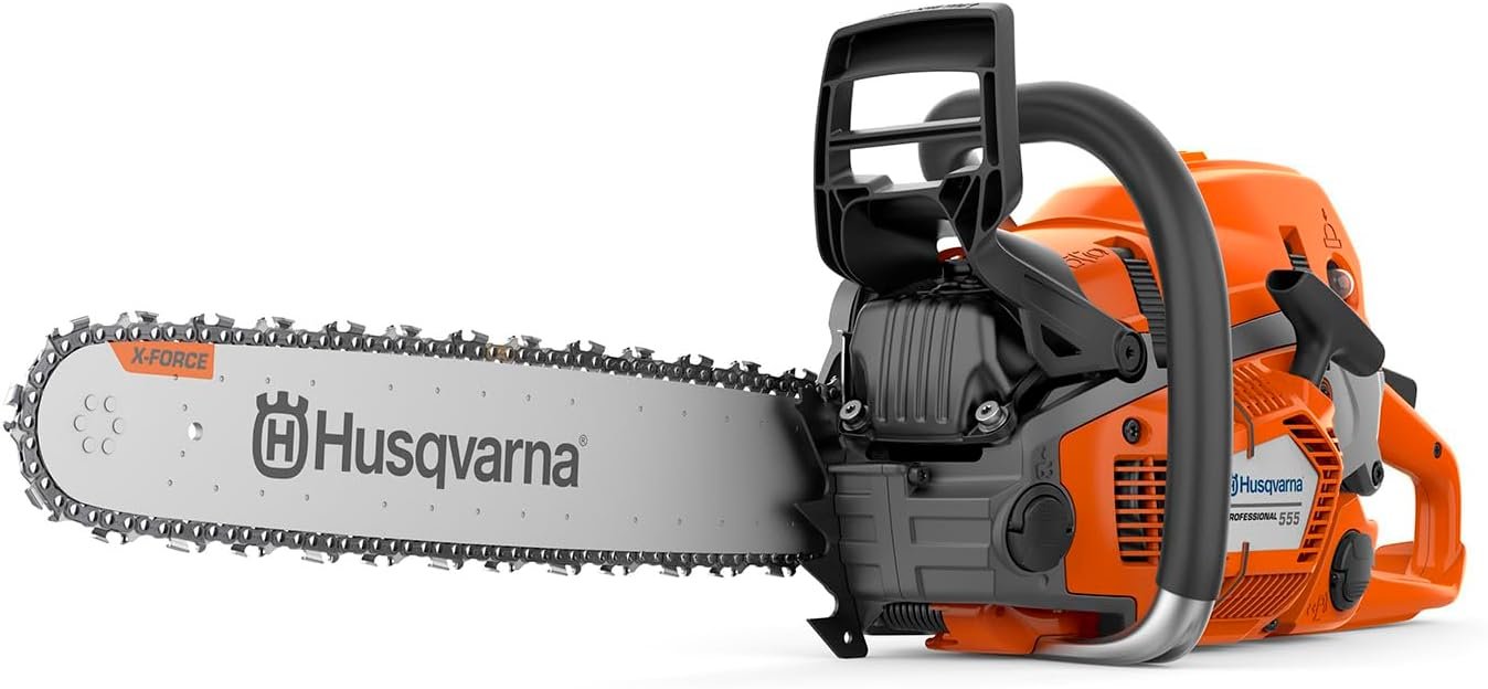 616G5-tU9nL._AC_SL1500_.jpg Husqvarna 555 Gas Chainsaw, 60-cc 4.16-HP 2-Cycle X-Torq Engine, 24 Inch Chainsaw with X-Cut Chain, For Felling, Limbing and Bucking Small and Midsize Trees - Image 1