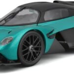 Maisto 1:18 Scale Special Edition 2022 Aston Martin Valkyrie Diecast Vehicle, Green