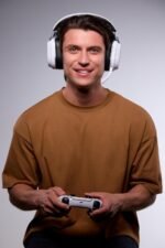 Turtle Beach Stealth 700 Gen 3 Wireless Multiplatform Amplified Gaming Headset for PS5, PS4, PC, Mobile – 60mm Drivers, AI Noise-Cancelling Mic, Bluetooth, 80-Hr Battery, Dual Transmitters – White - Image 21