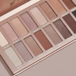 Lamora Eyeshadow Palette Makeup - Eye Makeup Palette with 16 Highly Pigmented Matte & Shimmer Shades - Vegan & Blendable - Image 5