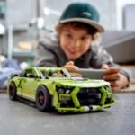 Lego Technic Ford Mustang Shelby (R) GT500(R) 42138 - Image 5